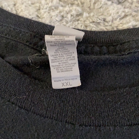 Men’s Black with White Distressed Flag - Picture 3 of 5